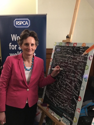 Flick signs RSPCA supporter board